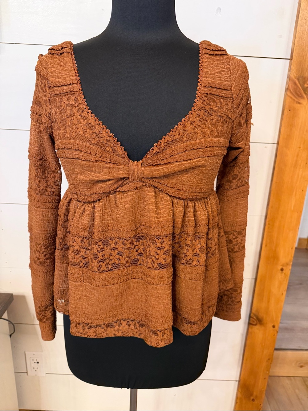 Francesca's Collections Rust Brown Lace Babydoll Top